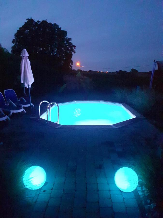Вилла Charming House In Hamois With Shared Pool Экстерьер фото
