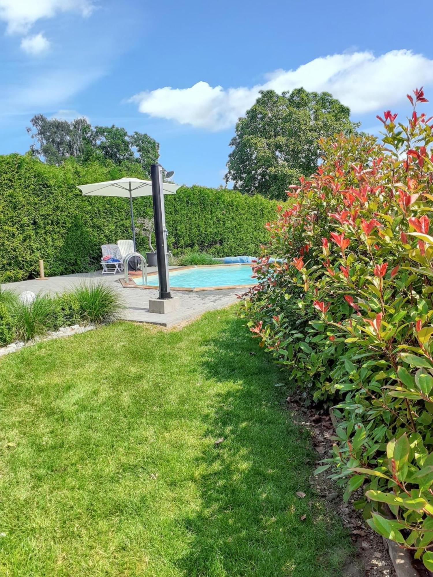 Вилла Charming House In Hamois With Shared Pool Экстерьер фото
